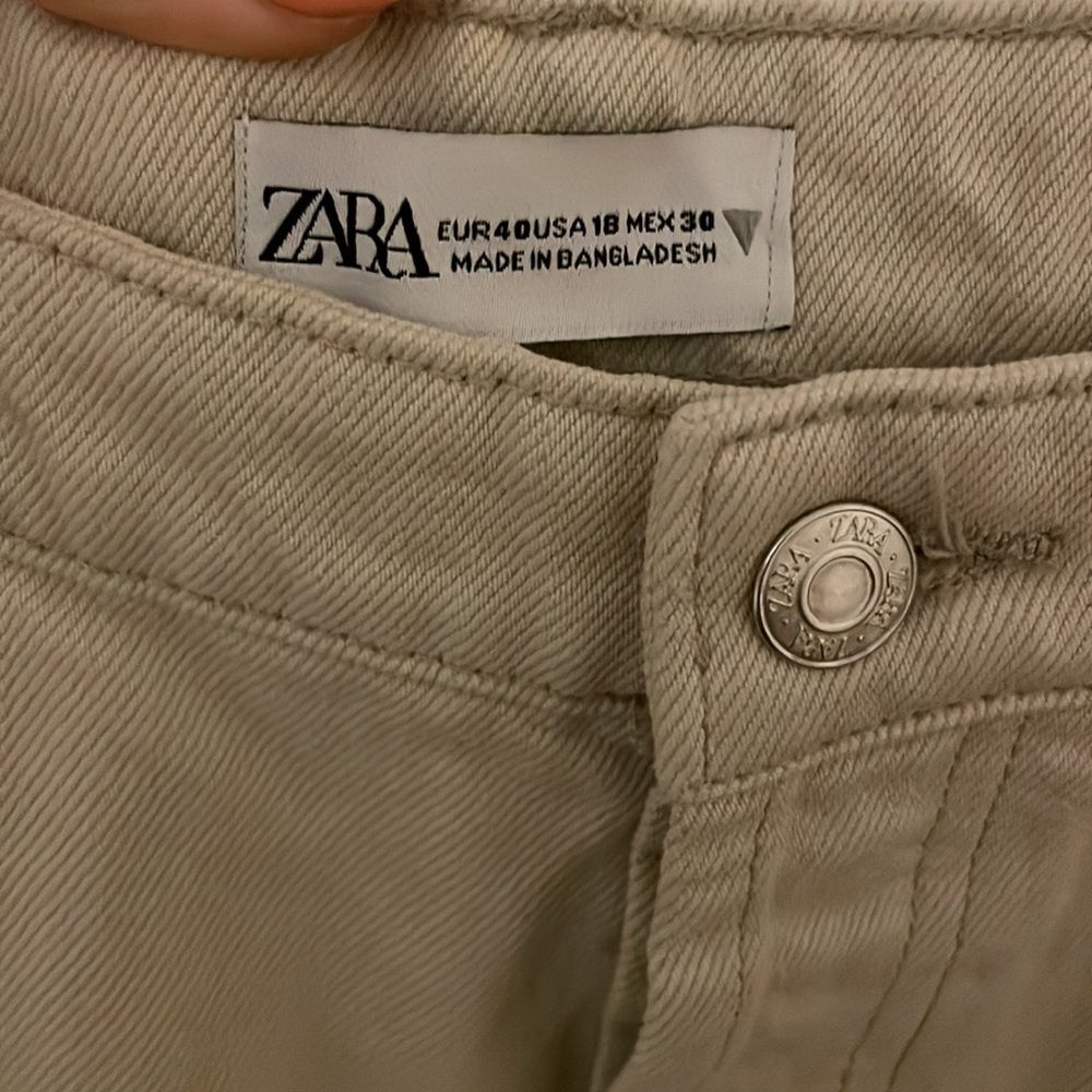 NOT FOR SALE Zara straight leg beige jeans NWT - Picture 3 of 5